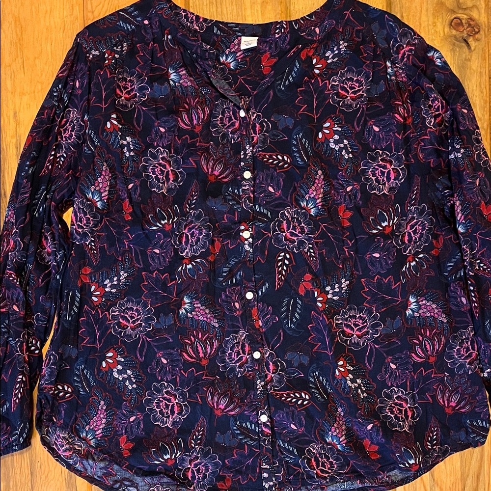 Floral Button-Front Blouse in Navy with Berry Accents